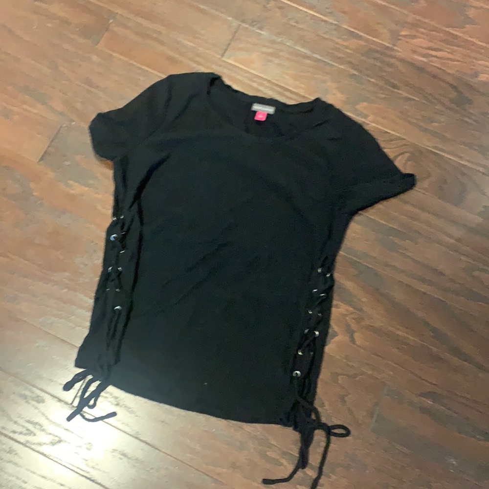 Vince Camuto black tee shirt with ties down sides